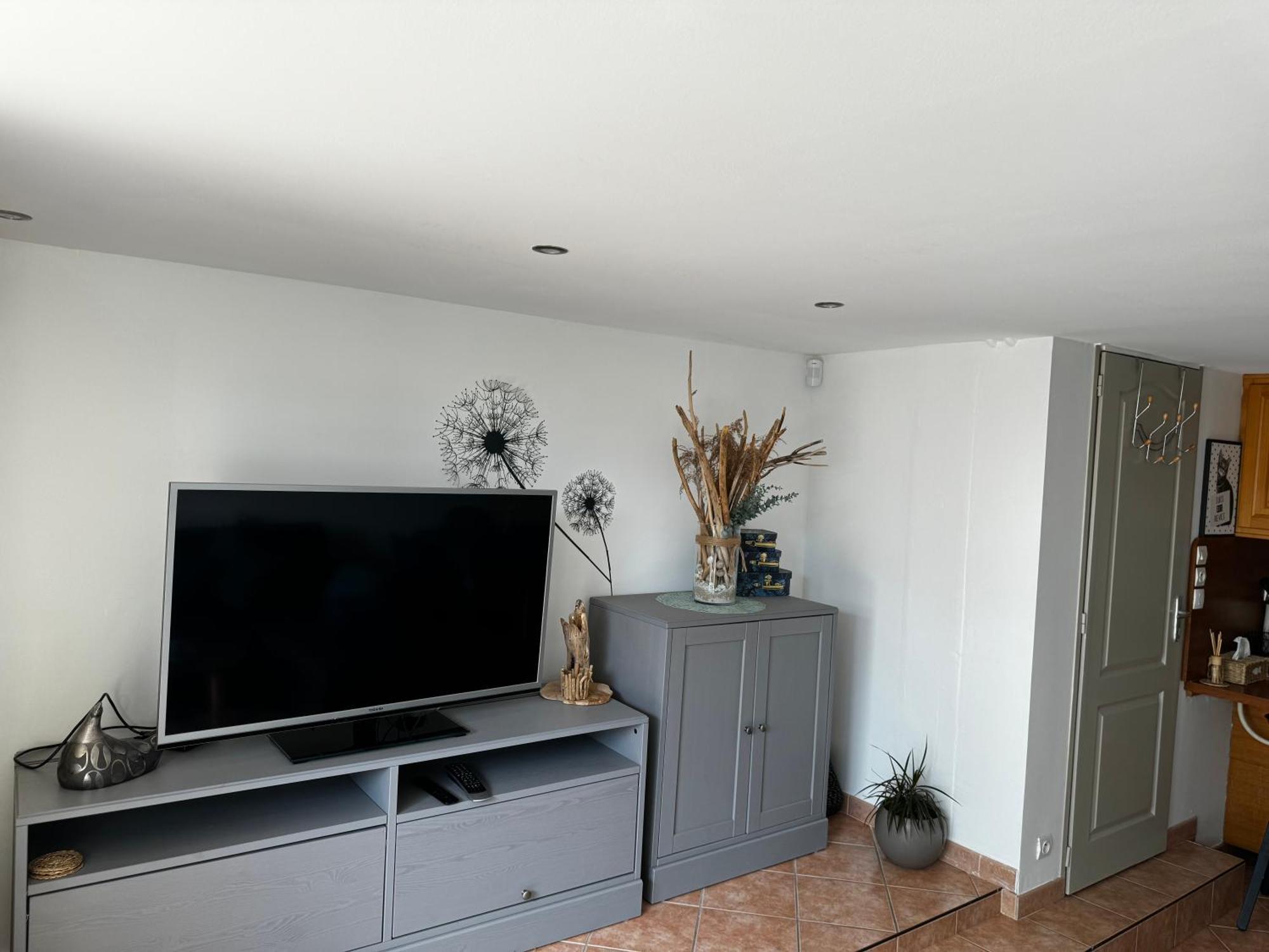 Au Calme Dans Maison En Rez De Jardin A 2,2 Kms Du Groupama Stadium Et Salle Ldlc Arena Meyzieu Zewnętrze zdjęcie